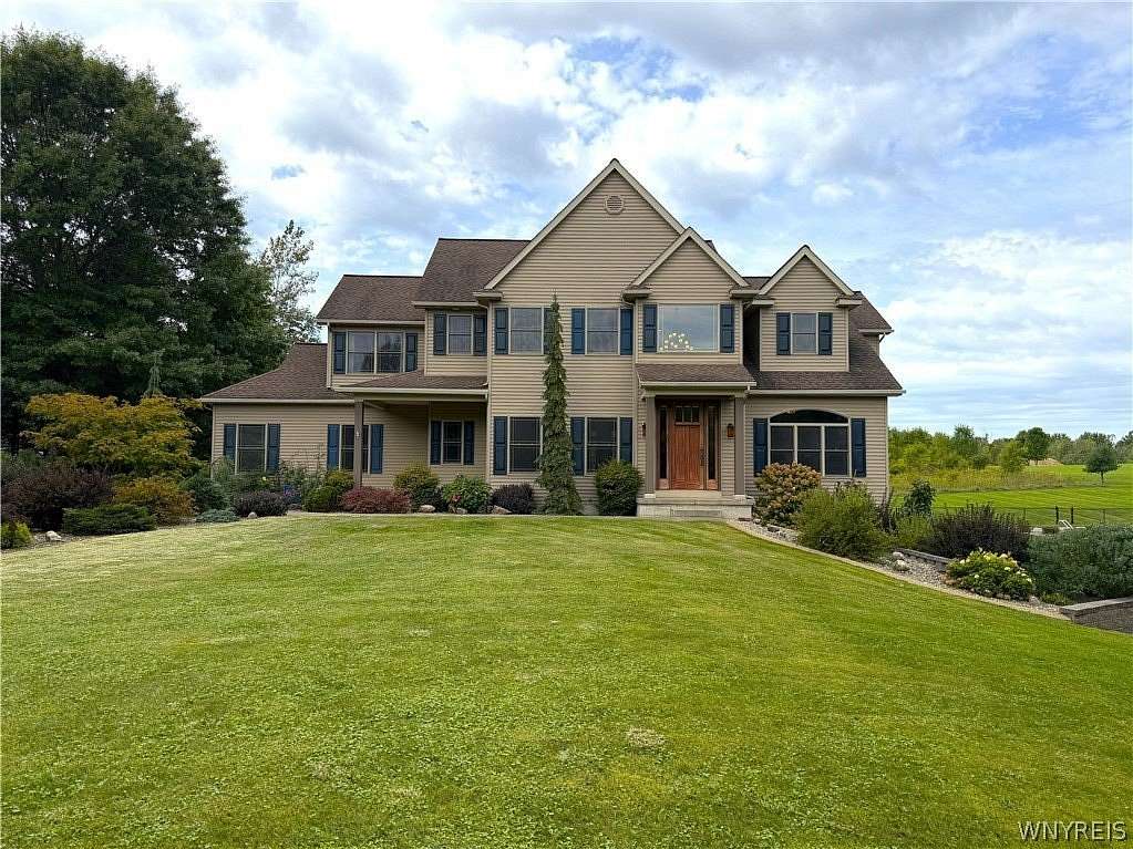 5 Acres of Land with Home for Sale in Orchard Park, New York