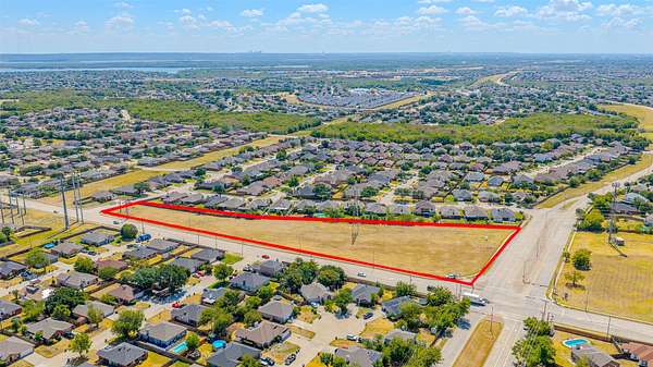 4 Acres of Commercial Land for Sale in Arlington, Texas