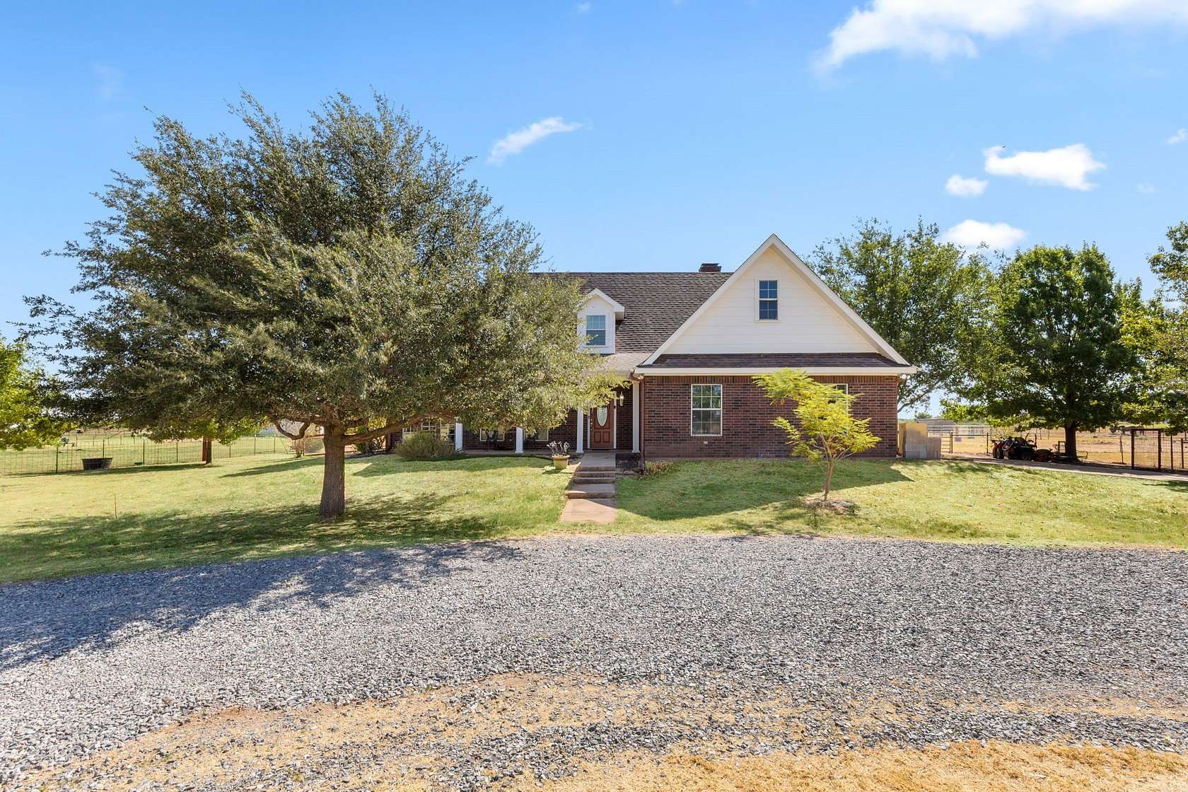 12.4 Acres of Land with Home for Sale in Iowa Park, Texas