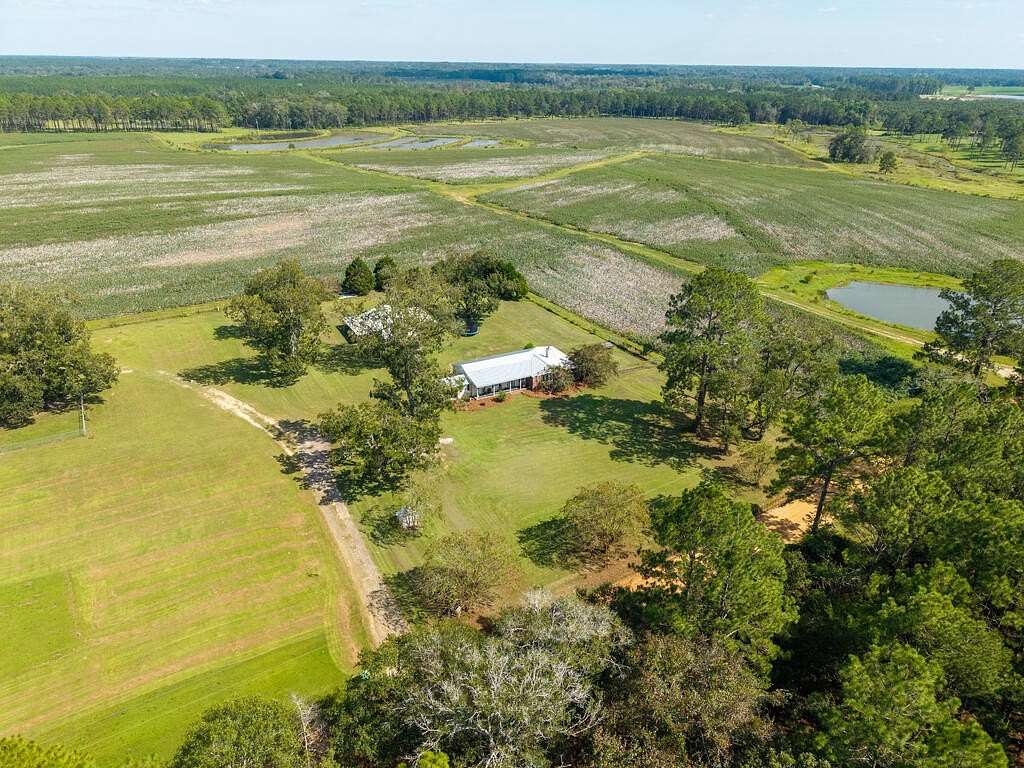 1.6 Acres of Land with Home for Sale in Tifton, Georgia