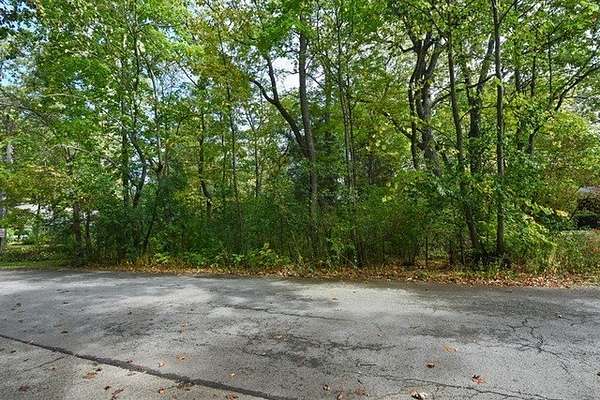 0.42 Acres of Residential Land for Sale in Deerfield, Illinois
