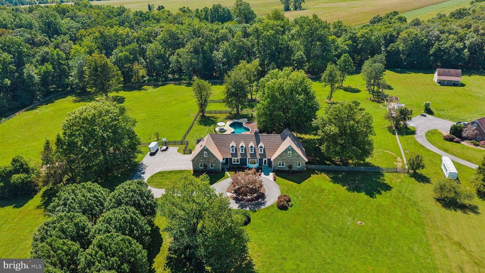 10 Acres of Land with Home for Sale in Laytonsville, Maryland