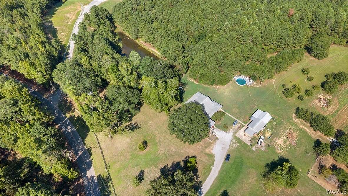 8 Acres of Land with Home for Sale in Gordo, Alabama