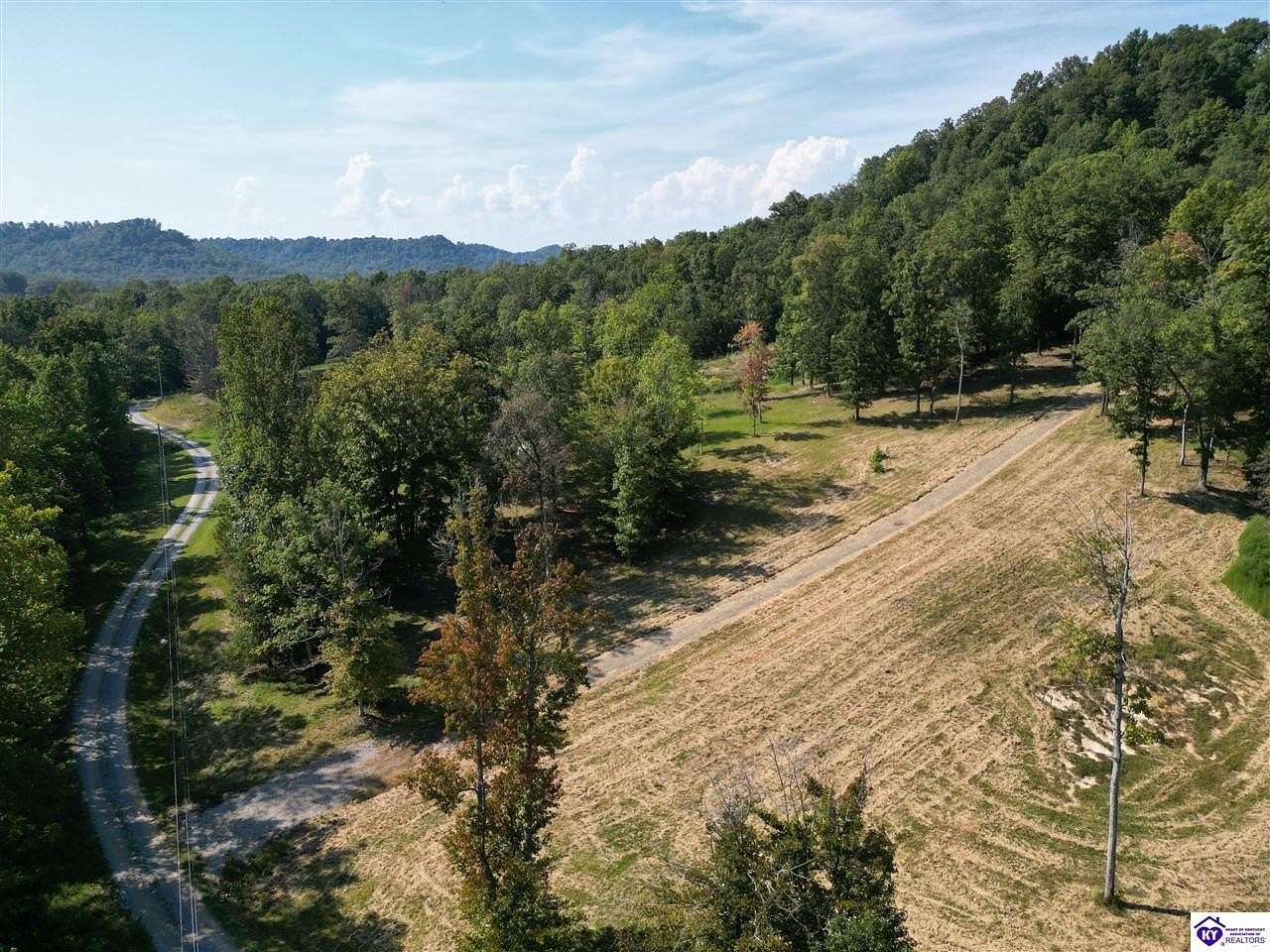 13.8 Acres of Recreational & Residential Land for Sale in Campbellsville, Kentucky