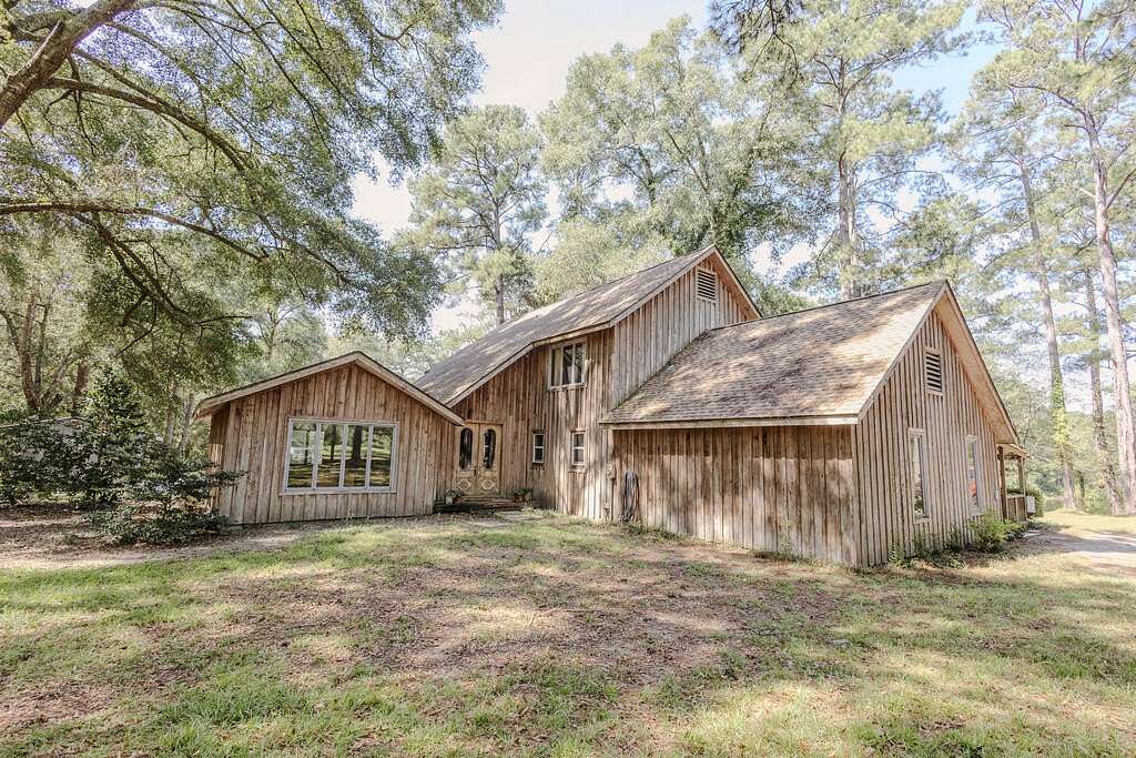 52.1 Acres of Land with Home for Sale in Cairo, Georgia
