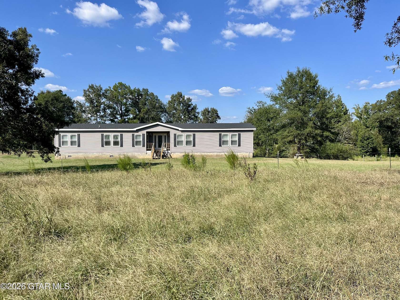 38.5 Acres of Land with Home for Sale in Louisville, Mississippi