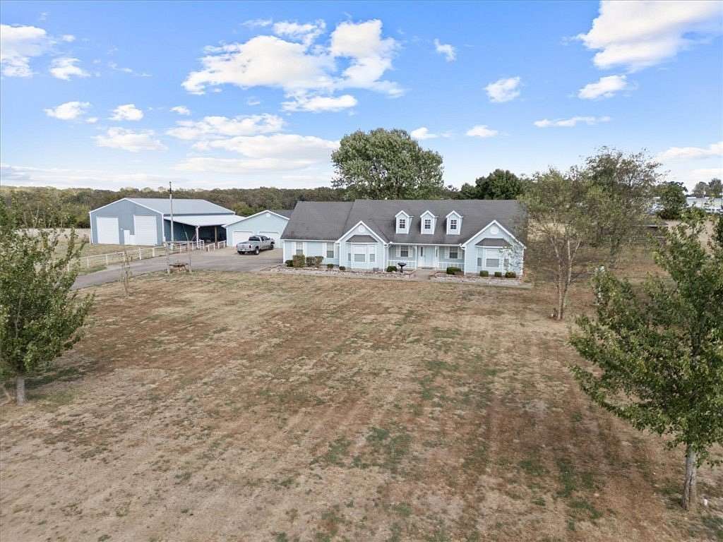 17.7 Acres of Land with Home for Sale in Lincoln, Arkansas