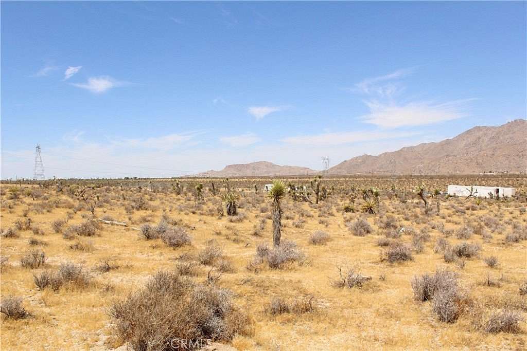 2 Acres of Land for Sale in Apple Valley, California