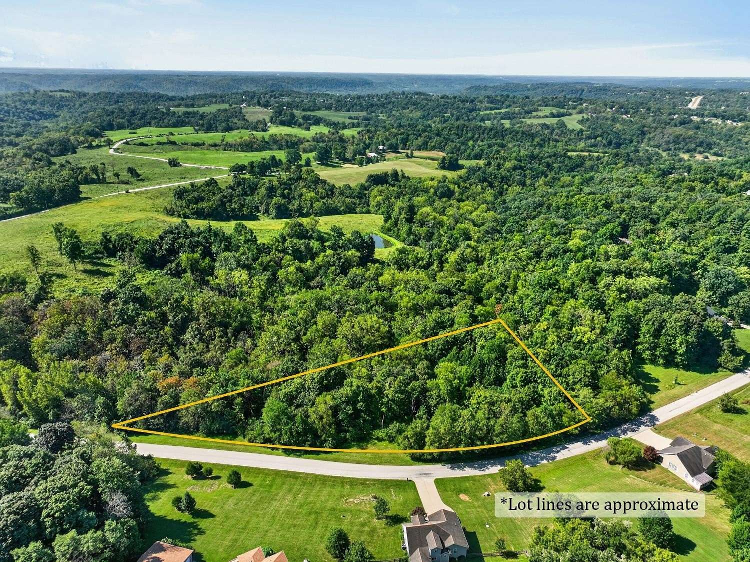1 Acre of Residential Land for Sale in Aurora, Indiana