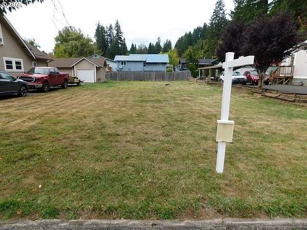 0.11 Acres of Residential Land for Sale in Vernonia, Oregon