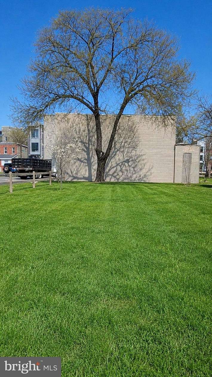 0.02 Acres of Residential Land for Sale in Philadelphia, Pennsylvania