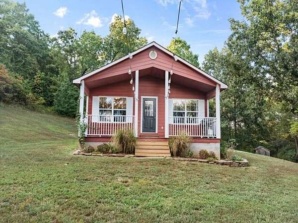 14 Acres of Recreational Land with Home for Sale in Marble Falls Township, Arkansas