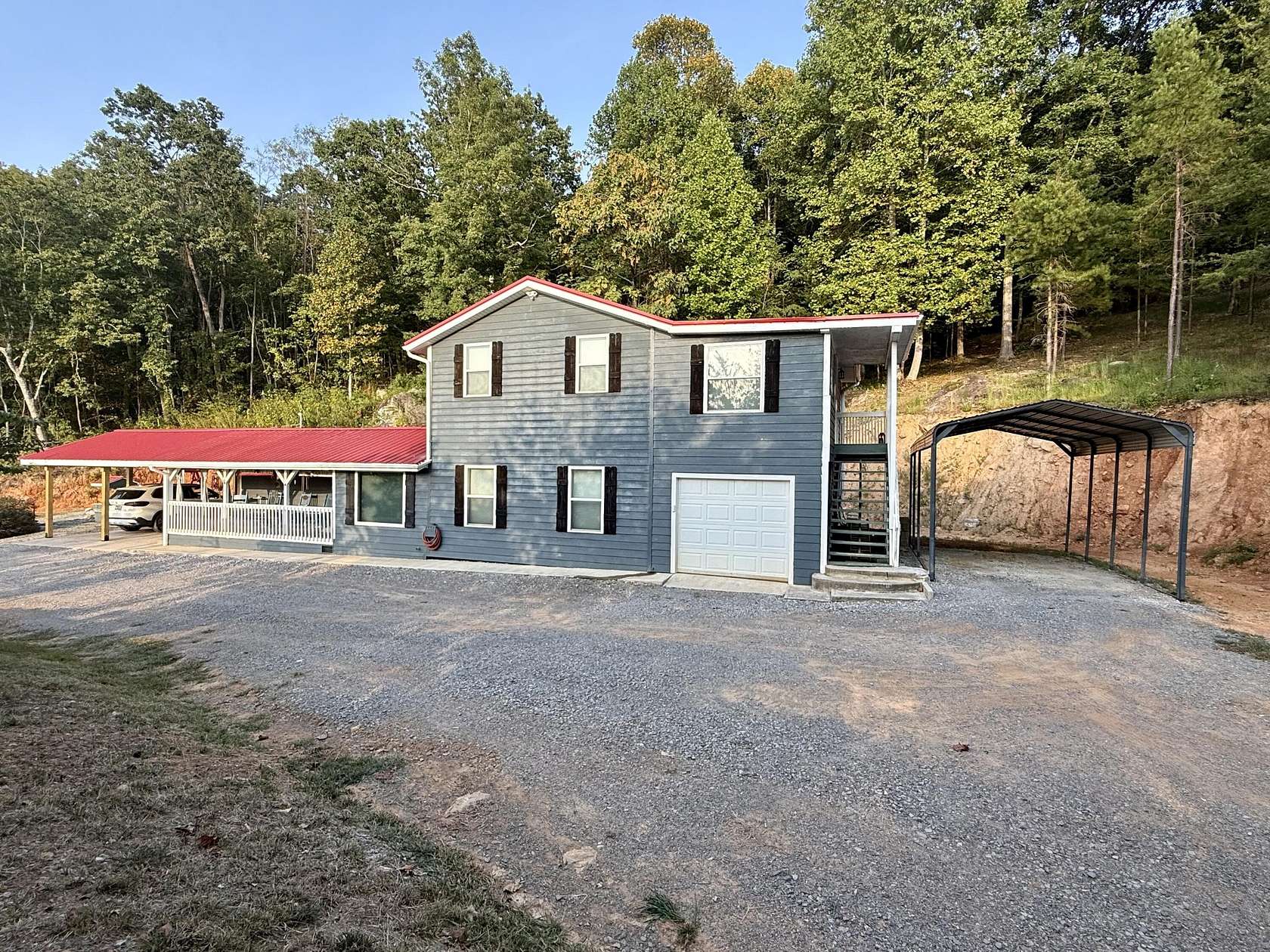 5.59 Acres of Land with Home for Sale in Whitwell, Tennessee