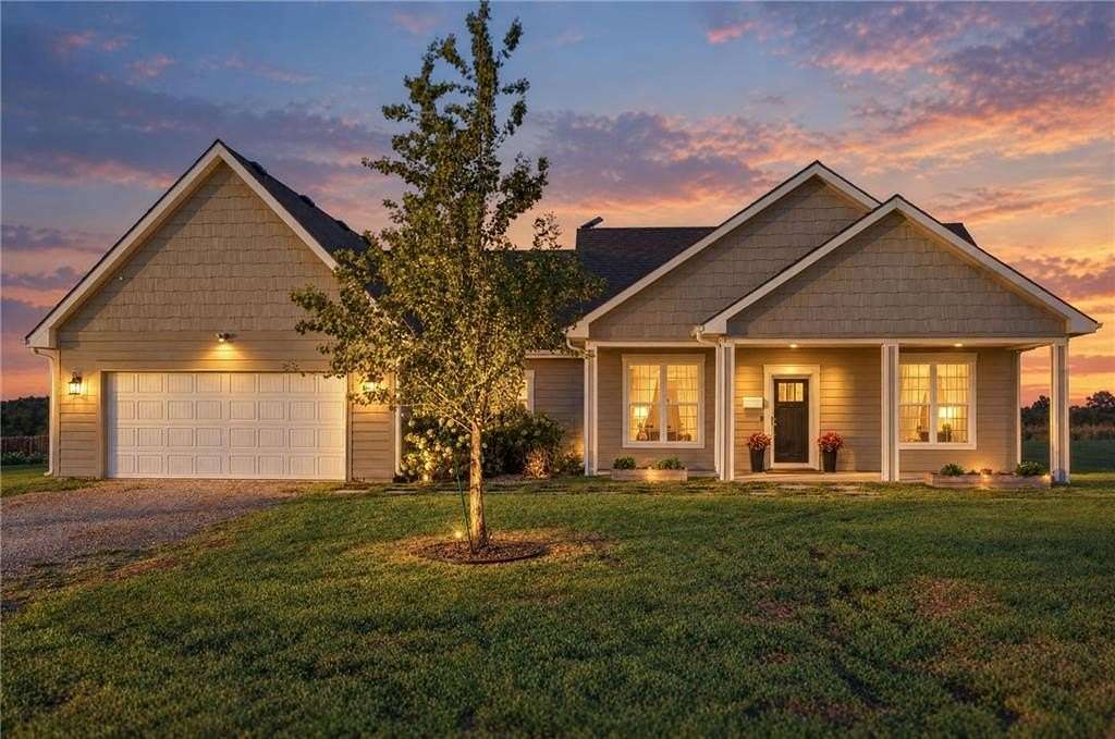 3.1 Acres of Land with Home for Sale in Tecumseh, Kansas