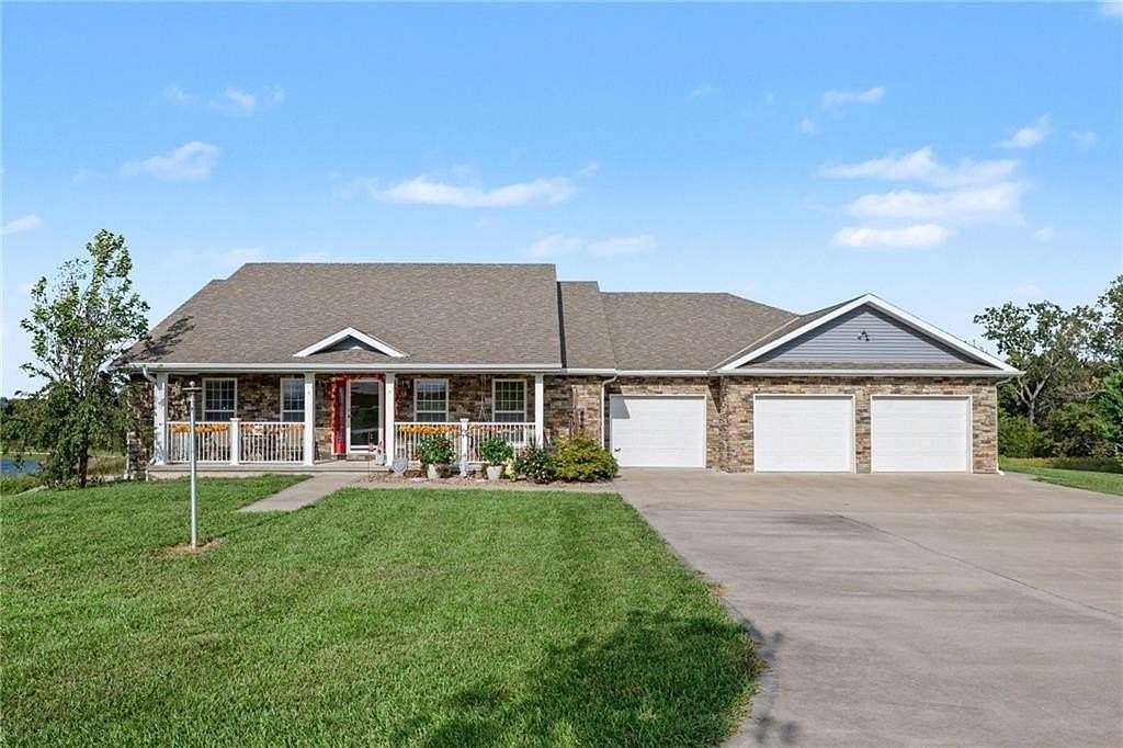 3 Acres of Land with Home for Sale in Agency, Missouri