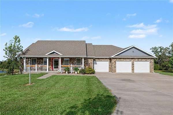 3 Acres of Land with Home for Sale in Agency, Missouri