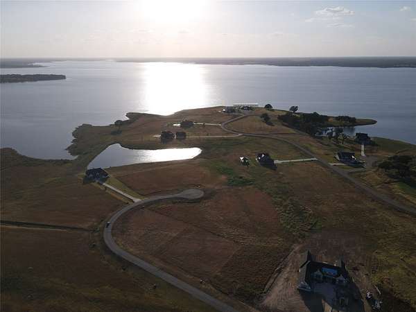 1.42 Acres of Residential Land for Sale in Honey Grove, Texas