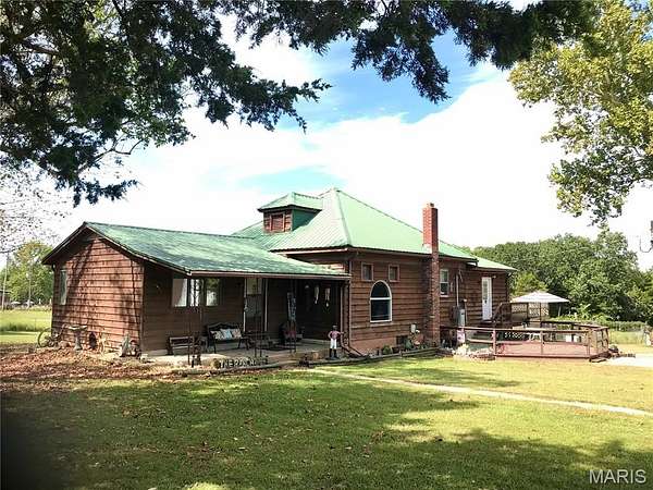 29 Acres of Land with Home for Sale in Steelville, Missouri