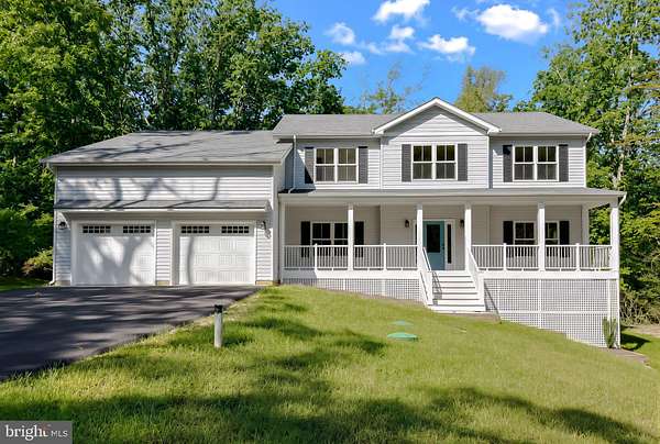 5 Acres of Land with Home for Sale in Lexington Park, Maryland