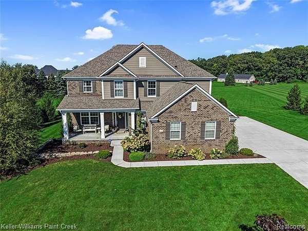 1.72 Acres of Land with Home for Sale in Oakland Charter Township, Michigan