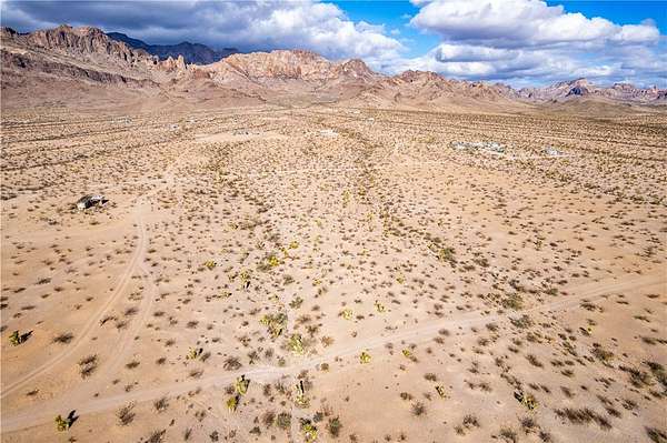 2.35 Acres of Land for Sale in Golden Valley, Arizona