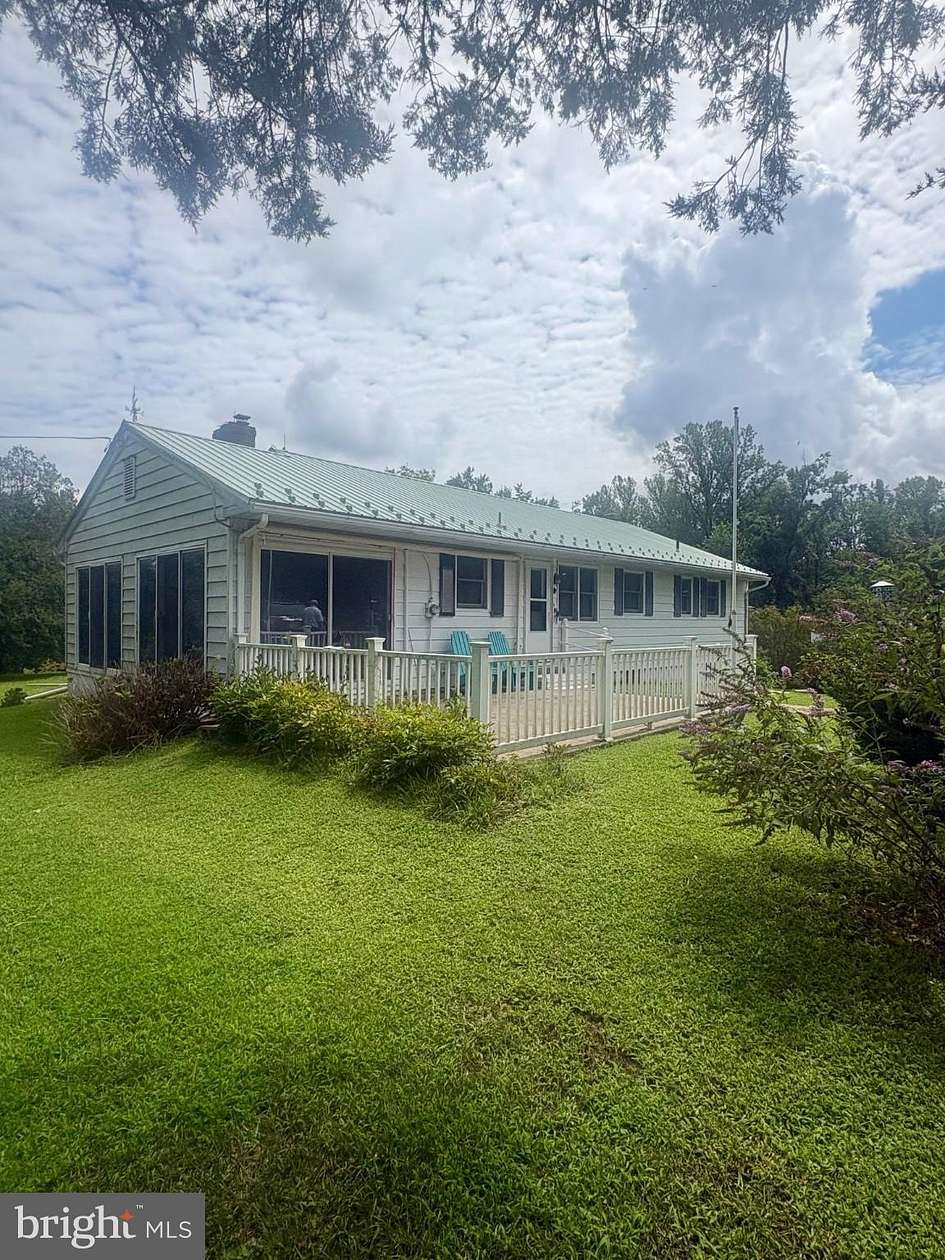 4 Acres of Land with Home for Sale in Hollywood, Maryland