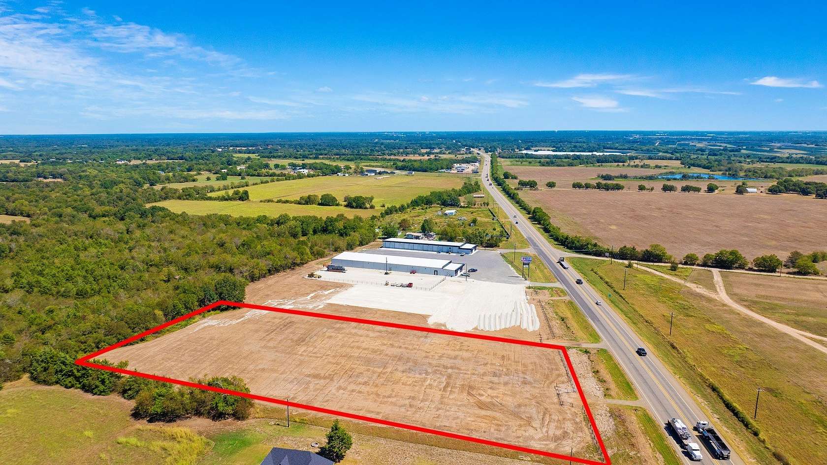 4 Acres of Commercial Land for Sale in Paris, Texas