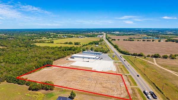 4 Acres of Commercial Land for Sale in Paris, Texas