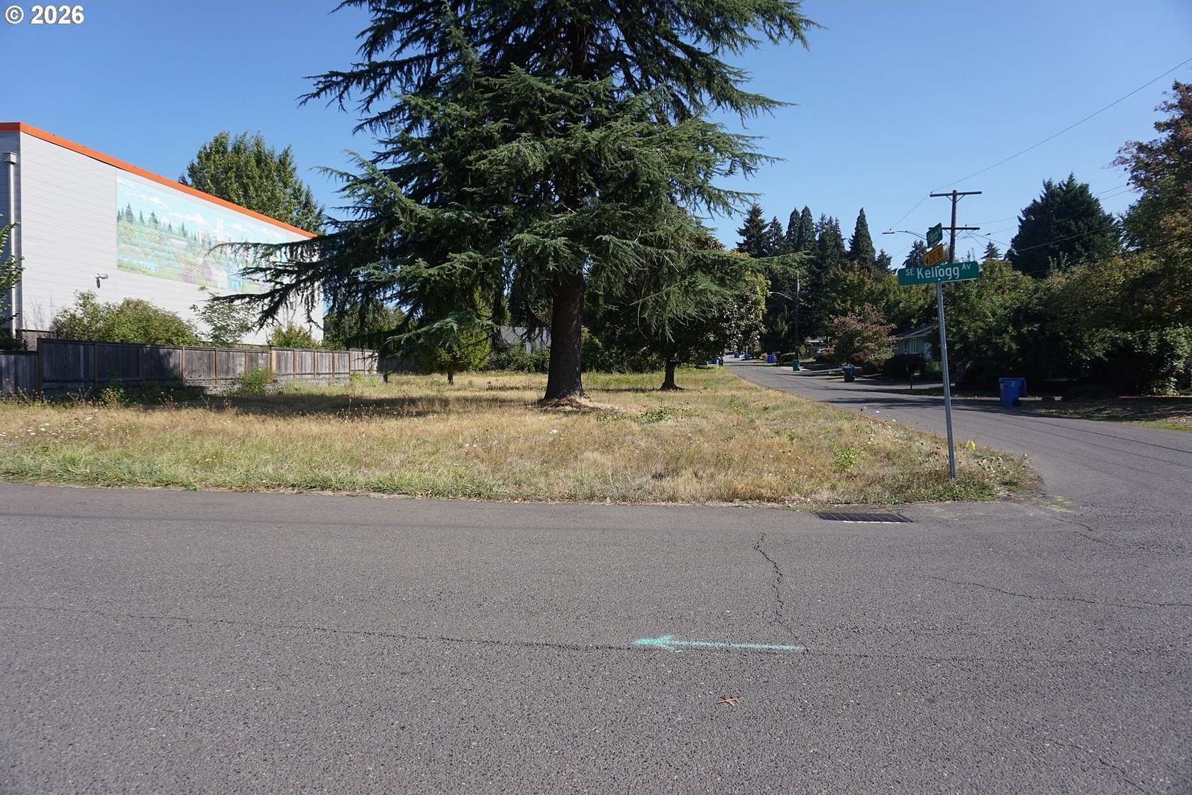 0.42 Acres of Residential Land for Sale in Milwaukie, Oregon