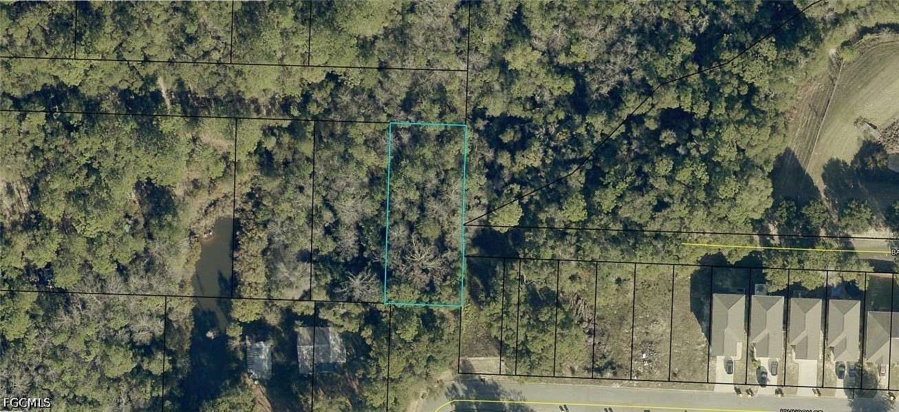 0.28 Acres of Land for Sale in Crestview, Florida