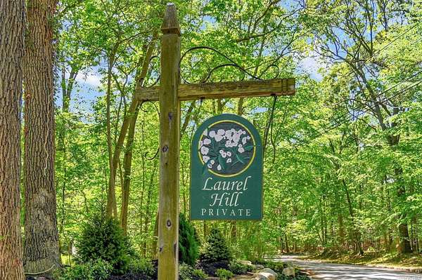 2.1 Acres of Residential Land for Sale in Nissequogue, New York