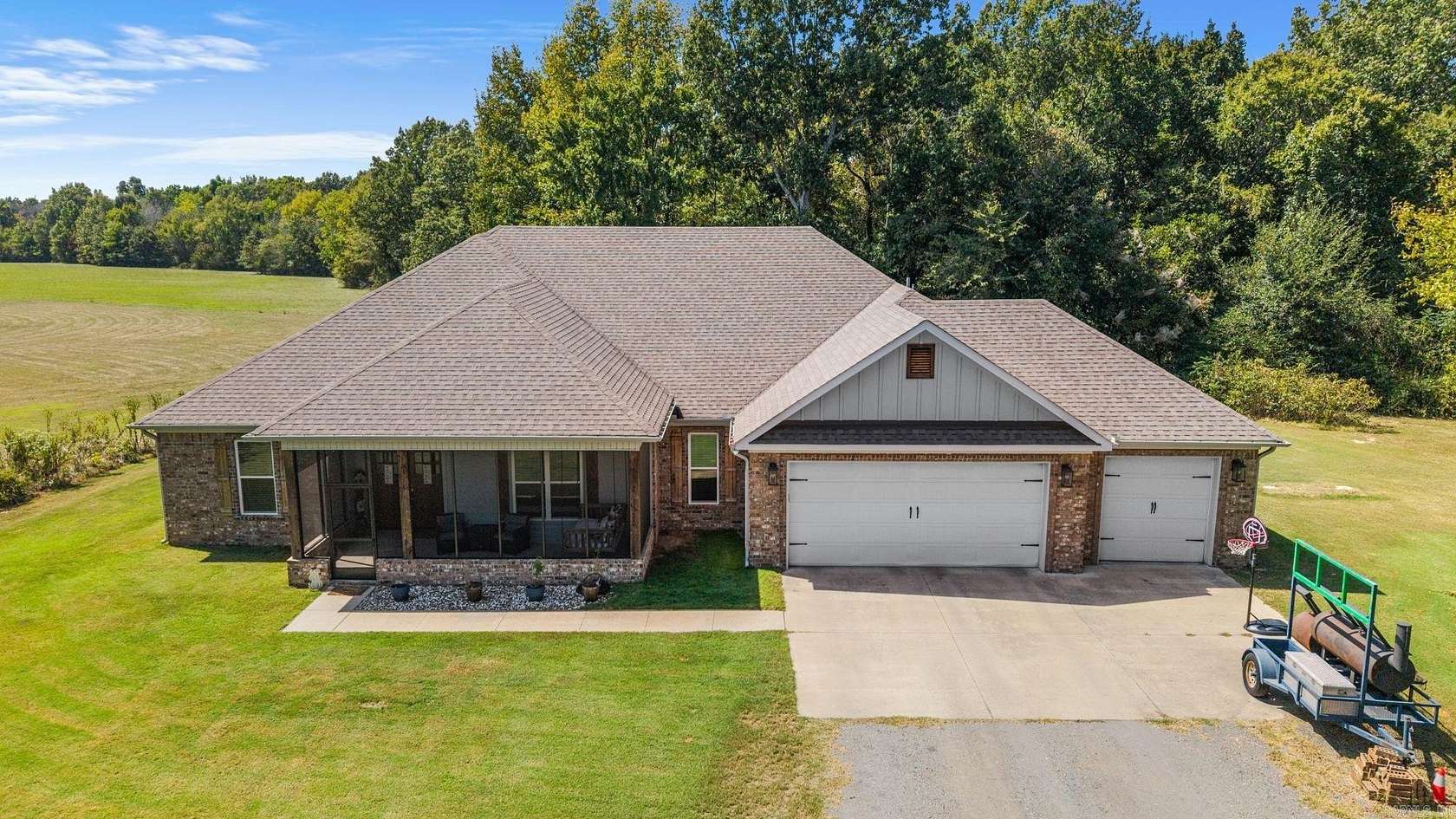 11 Acres of Land with Home for Sale in Lonoke, Arkansas