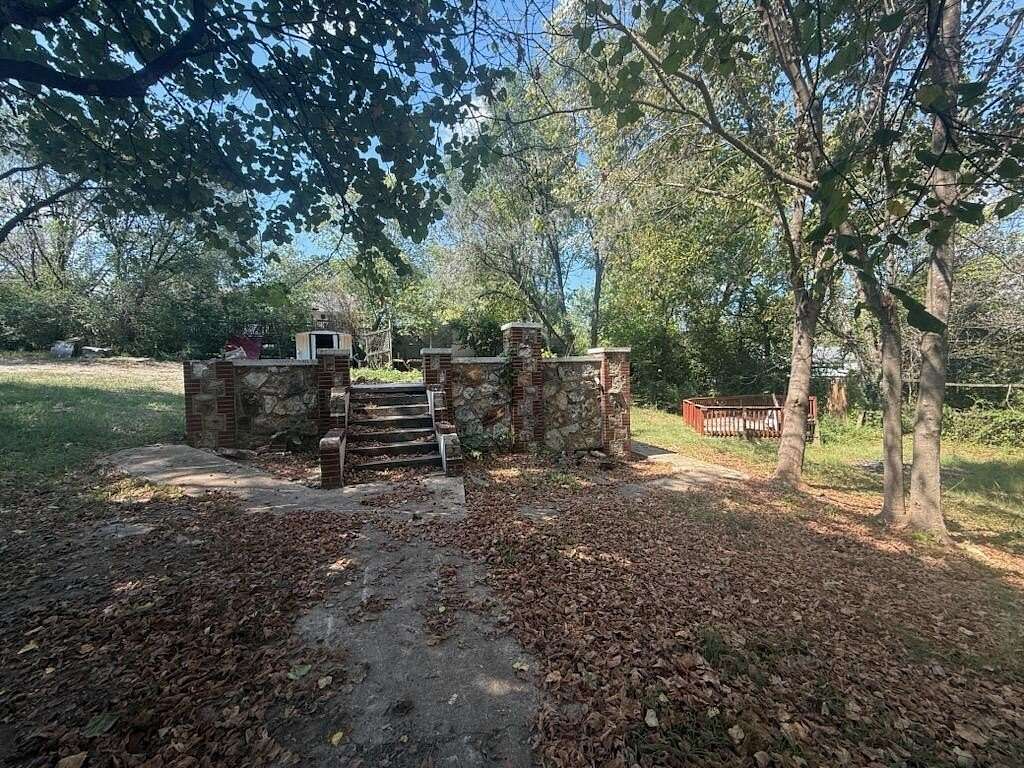 0.4 Acres of Residential Land for Sale in Thayer, Missouri