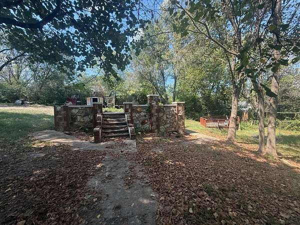 0.4 Acres of Residential Land for Sale in Thayer, Missouri