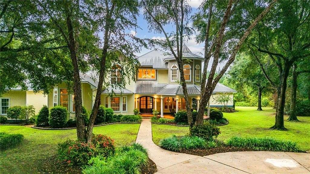 10 Acres of Land with Home for Sale in Chunchula, Alabama