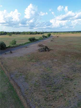 2.85 Acres of Residential Land for Sale in Franklin, Texas