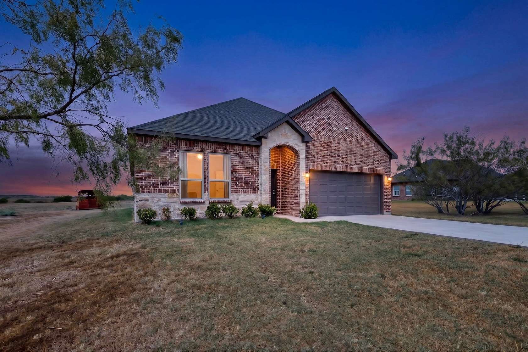 1.58 Acres of Land with Home for Sale in Rice, Texas