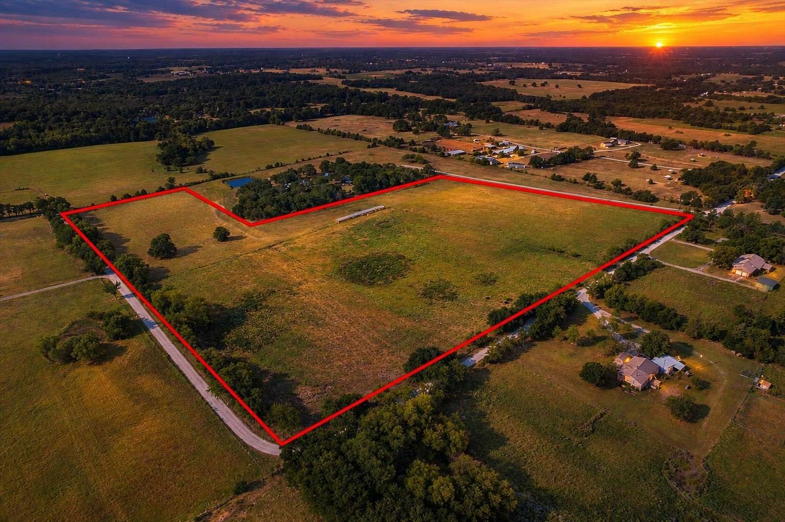 19.5 Acres of Land for Sale in Gainesville, Texas