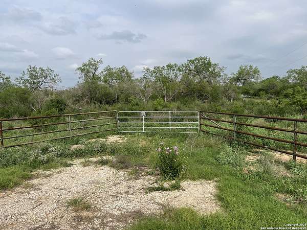 11 Acres of Land for Sale in Bigfoot, Texas