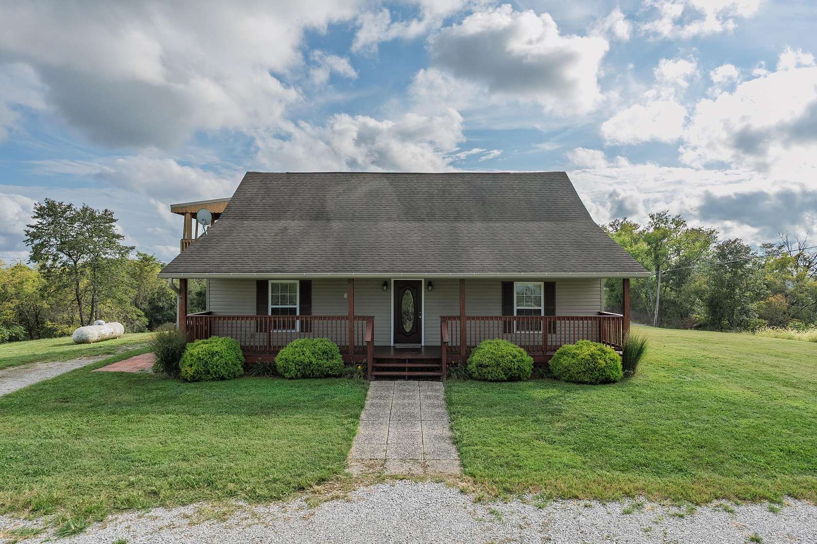20 Acres of Recreational Land with Home for Sale in Williamstown, Kentucky