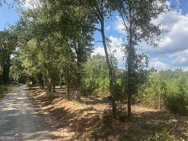 5 Acres of Residential Land for Sale in Monticello, Georgia