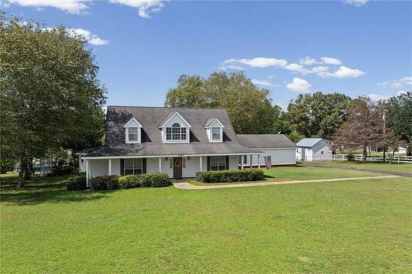 6 Acres of Land with Home for Sale in Semmes, Alabama