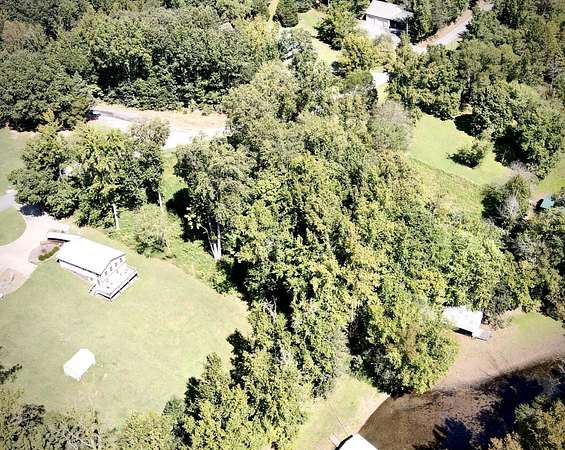 2 Acres of Residential Land for Sale in Cadiz, Kentucky
