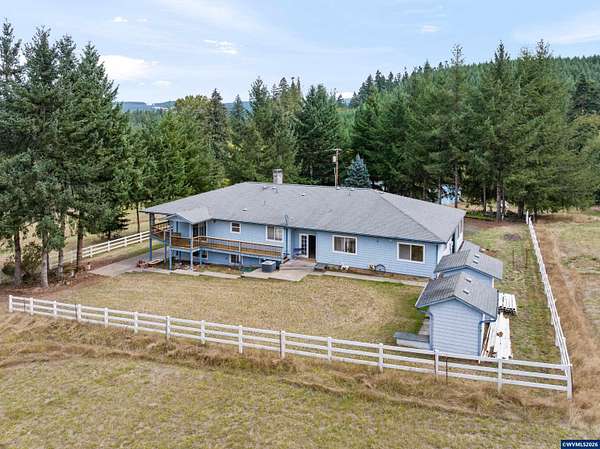 5.58 Acres of Land with Home for Sale in Scio, Oregon