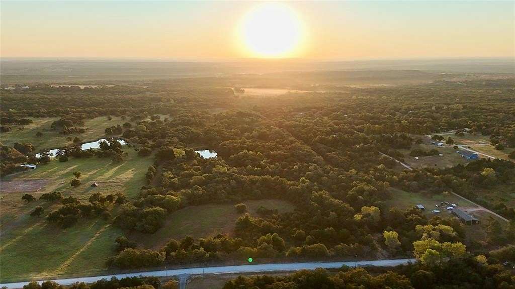 32 Acres of Land for Sale in Guthrie, Oklahoma