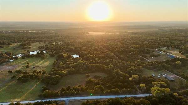 32 Acres of Land for Sale in Guthrie, Oklahoma