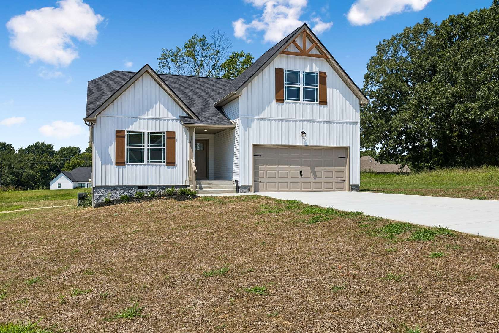 2 Acres of Land with Home for Sale in Dickson, Tennessee