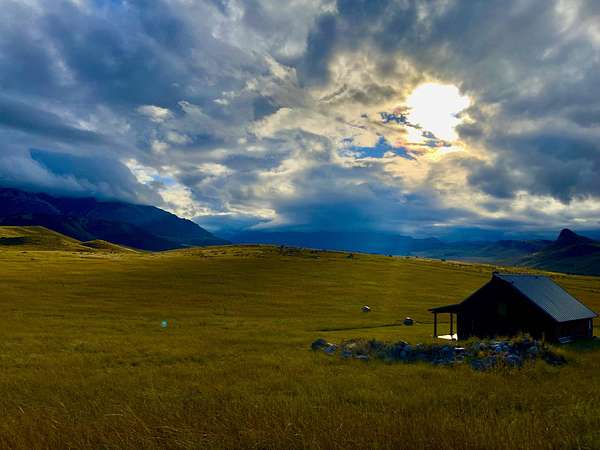 20 Acres of Land with Home for Sale in Nye, Montana