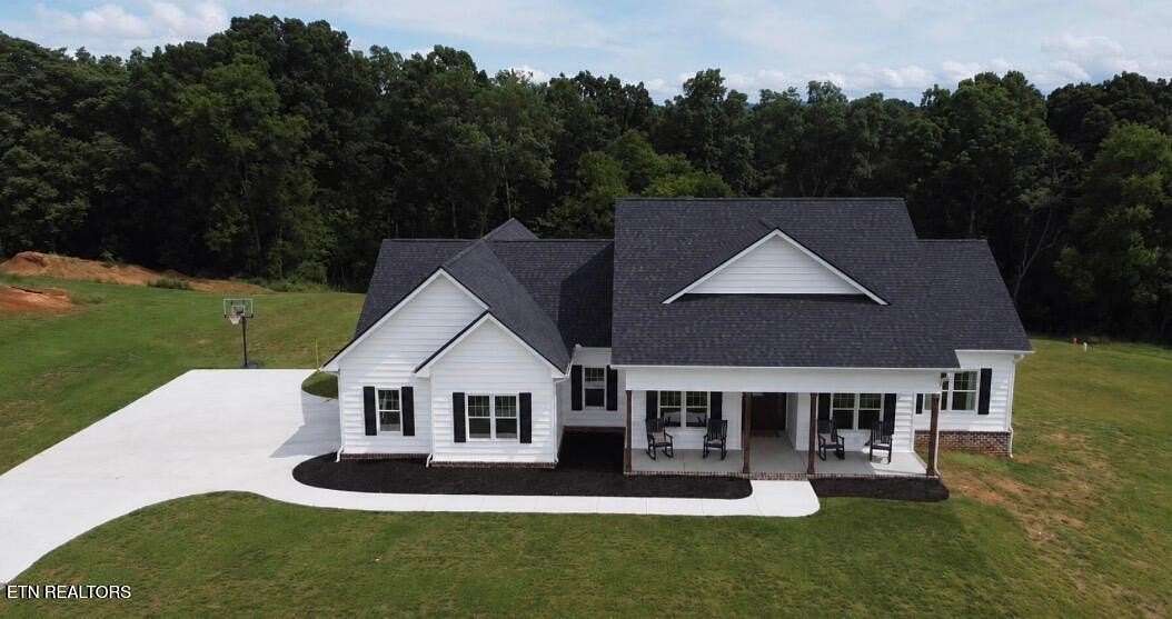6.58 Acres of Land with Home for Sale in Maryville, Tennessee