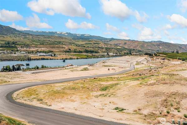 1 Acre of Residential Land for Sale in East Wenatchee, Washington